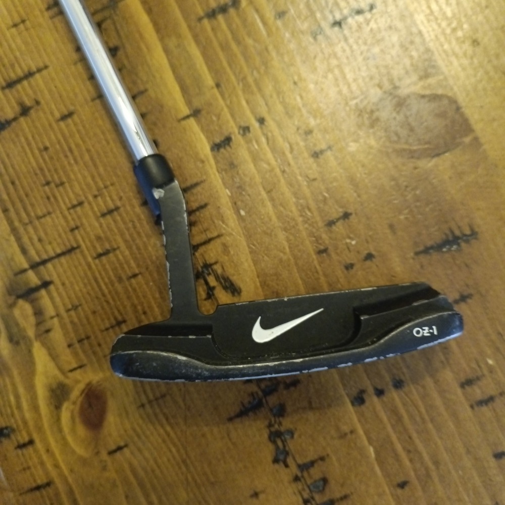 Nike Golf Oz-1 Putter Right Hand 34 Inch Black Green Blade CA35800084000